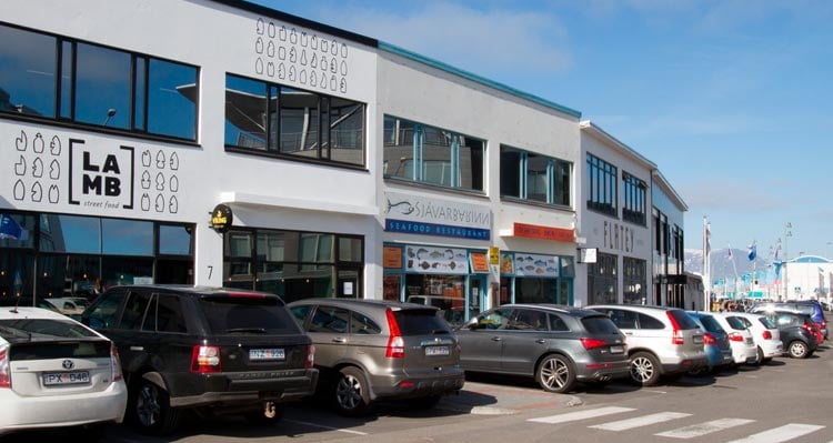 An Icelandic streetscape of restaurants