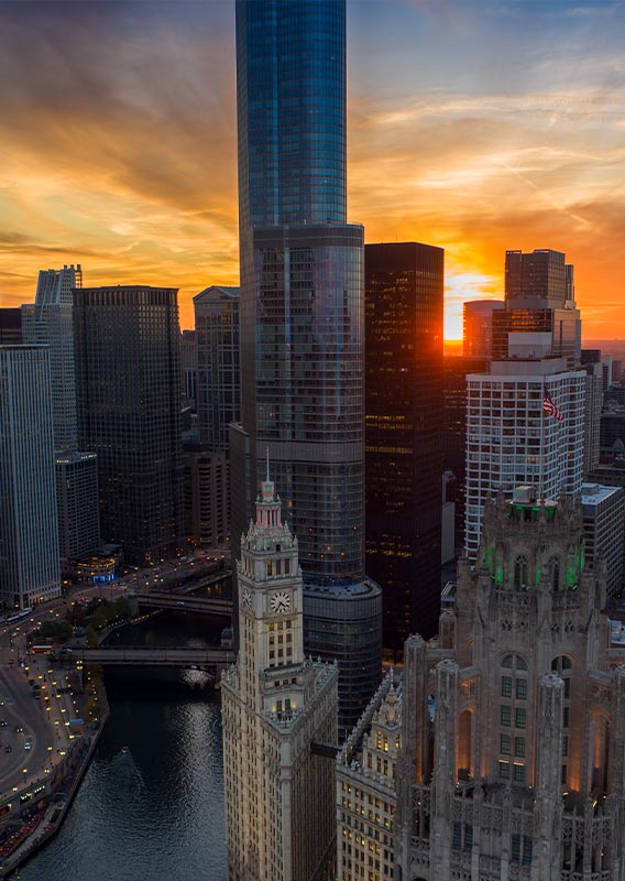 Image of Chicago skyscraper skyline at dusk.